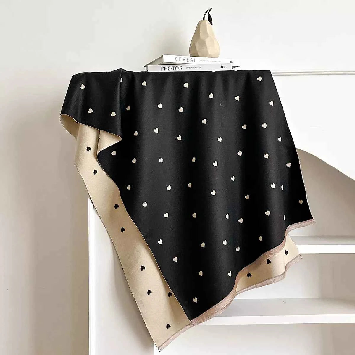 Heart-Patterned Raw Hem Winter Scarf