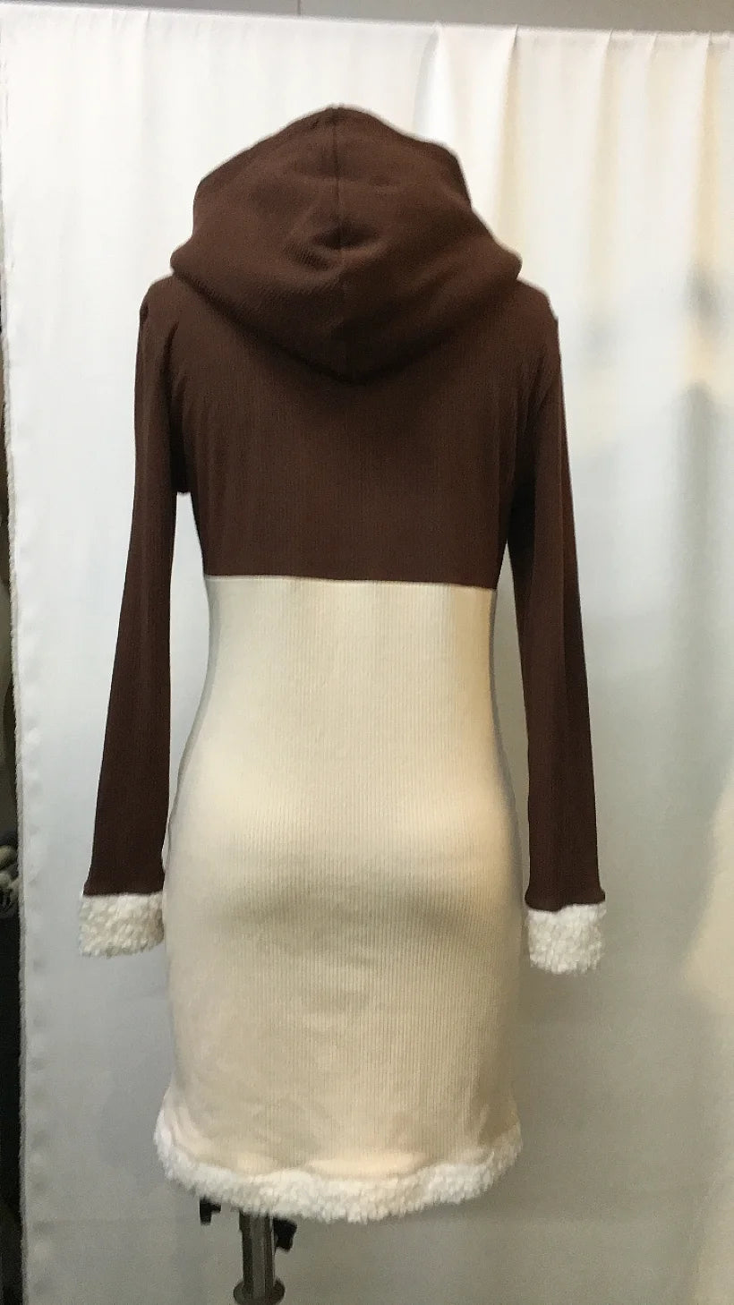 Vestido con cremallera Retro TrendPop. Vestido de mujer retro a rayas verticales con bloques de color y corte ajustado – Vestido informal con capucha y cremallera hasta la rodilla
