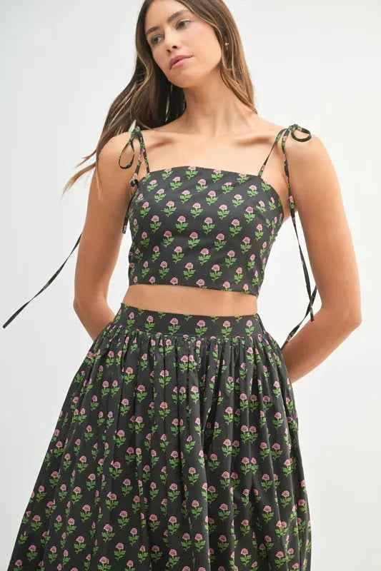 MABLE Floral Set - Stylish Crop Top and Skirt Ensemble