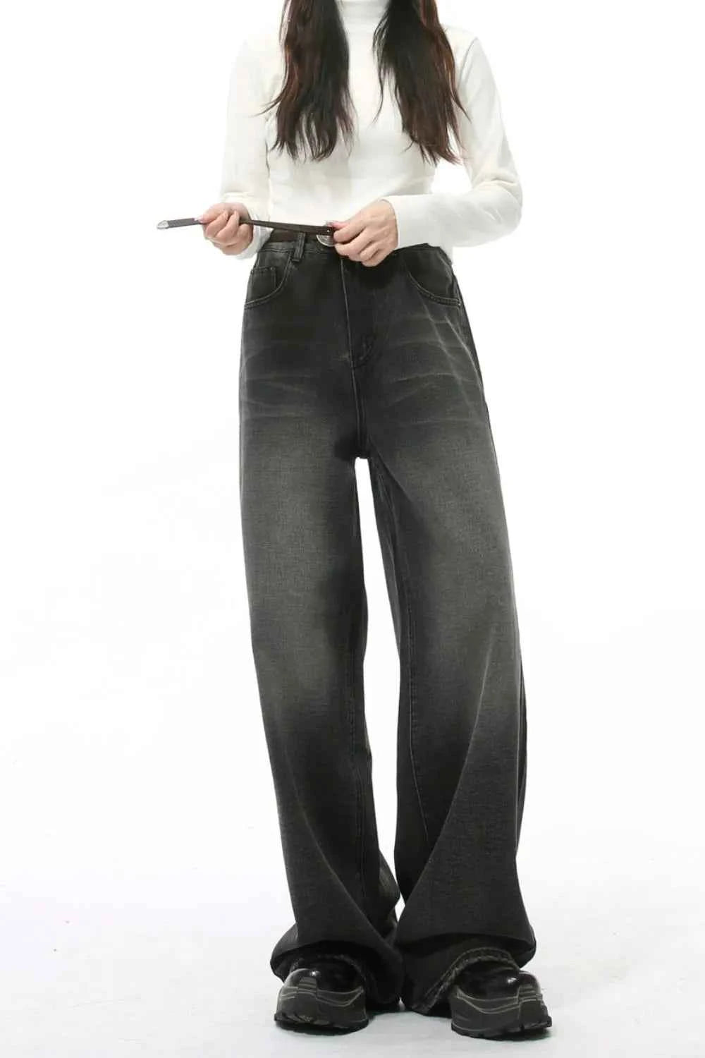 Wide Leg Pocketed Jeans