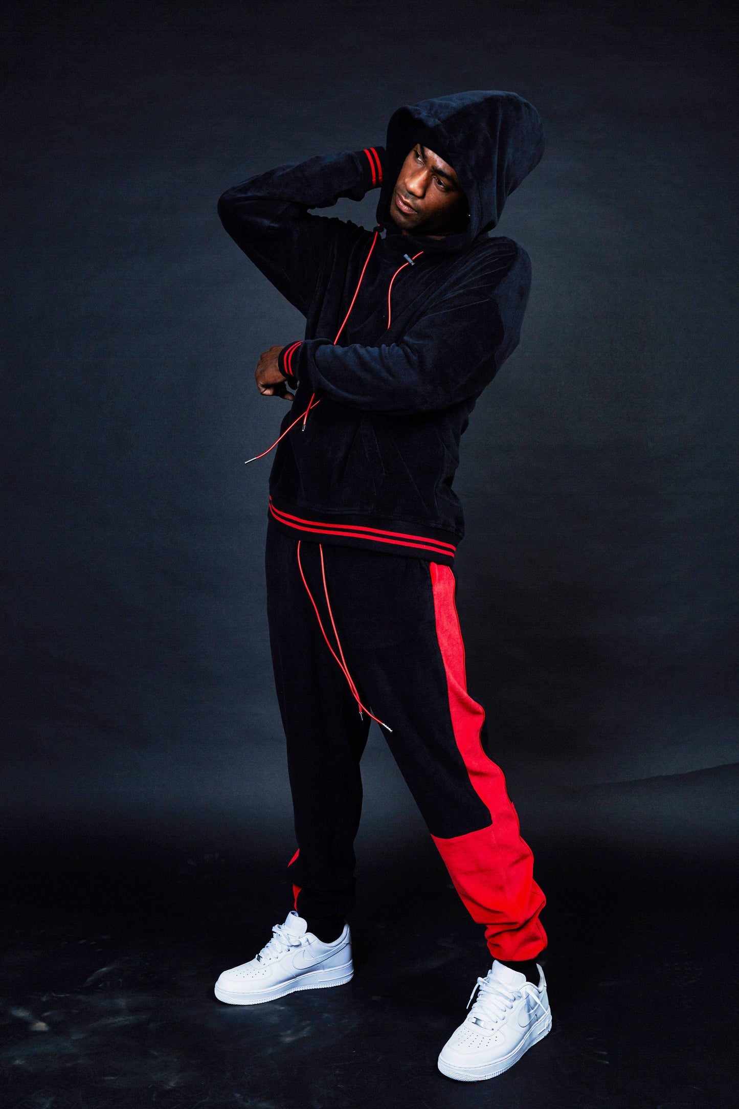 Robin K -Men’s Velour Team Pants – Black & Red