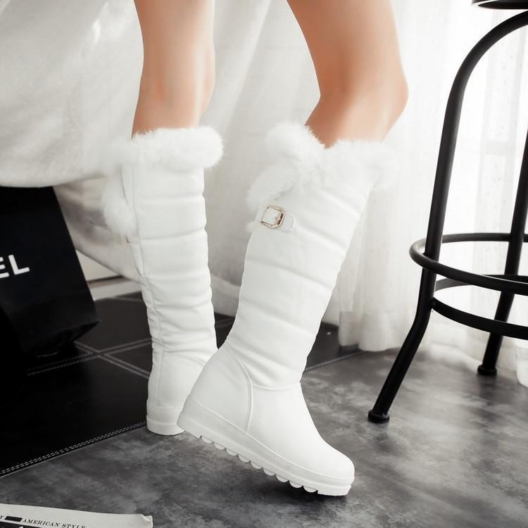 Botas Altas de Plataforma con Tacón Plano, Pelo de Conejo y Hebilla Metálica
