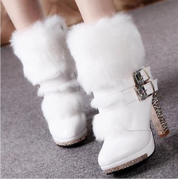 Botines de tacón grueso y alto de media pantorrilla con cuero y pelo integrados y pedrería para mujer