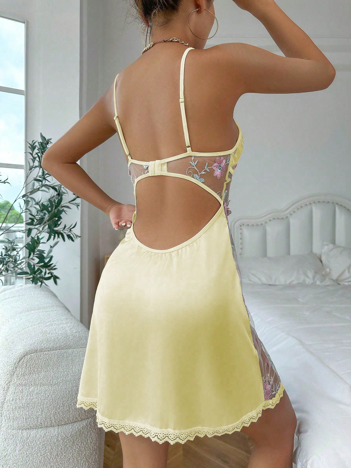 Conjunto de lencería de encaje sexy de dos piezas con tanga
