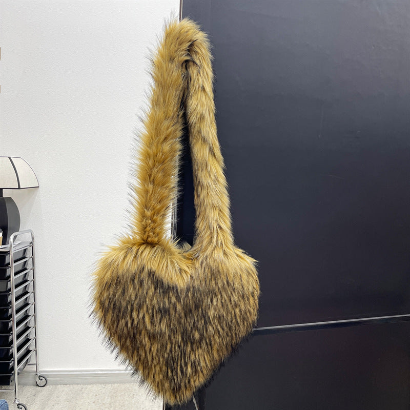 Heart-Shape Plush Crossbody Bag – Winter Fleece Shoulder Bag