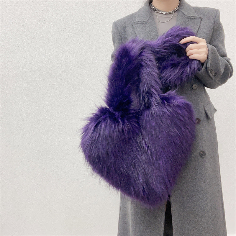 Heart-Shape Plush Crossbody Bag – Winter Fleece Shoulder Bag