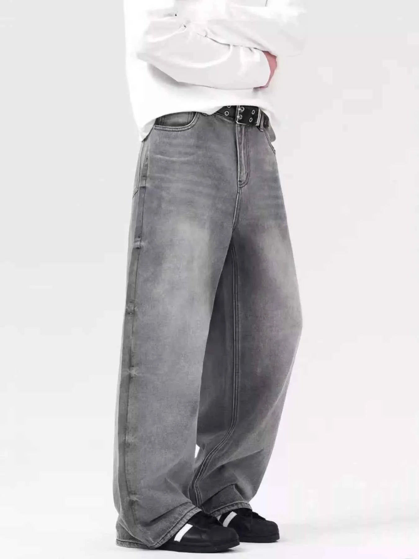 Men's Vintage Wash Wide Leg Jeans