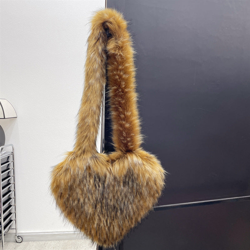Heart-Shape Plush Crossbody Bag – Winter Fleece Shoulder Bag