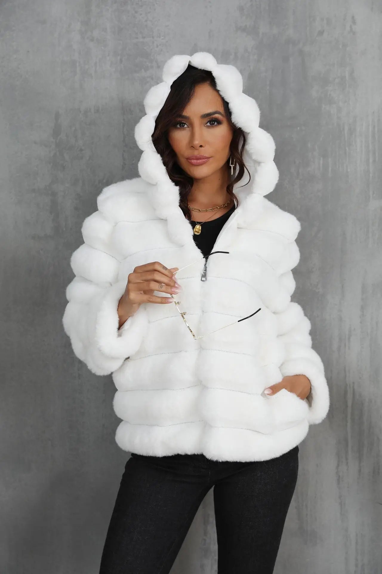 2026 Women’s Hooded Faux Fur Short Coat