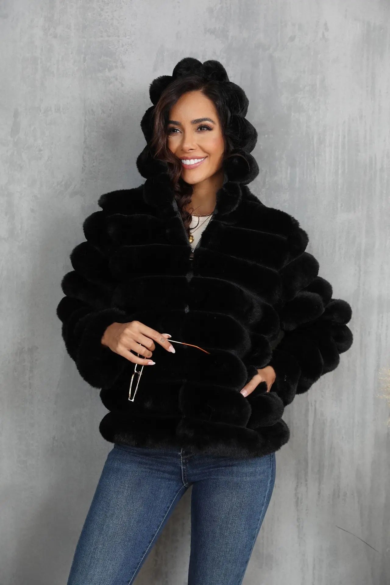 2026 Women’s Hooded Faux Fur Short Coat