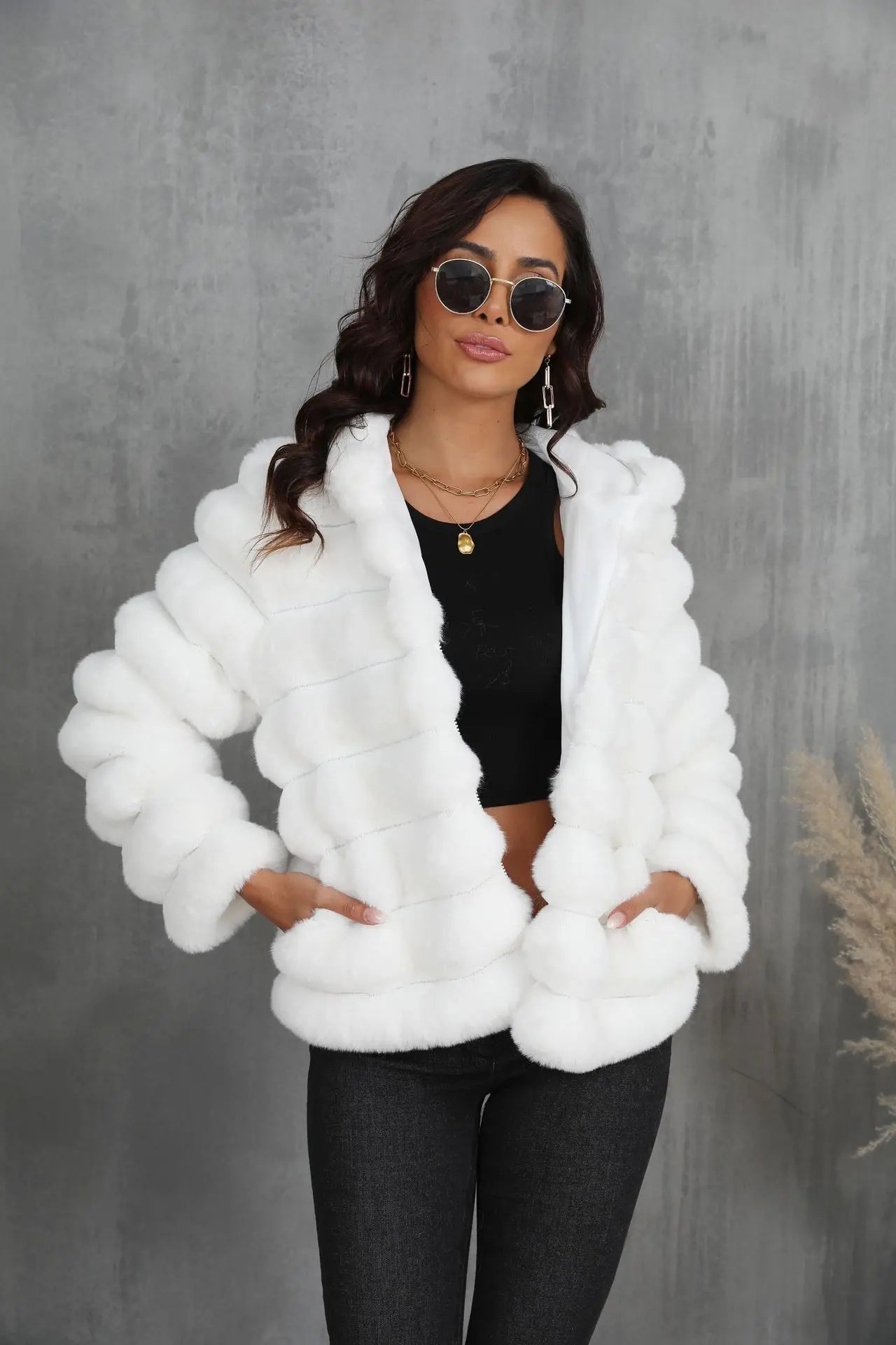2026 Women’s Hooded Faux Fur Short Coat