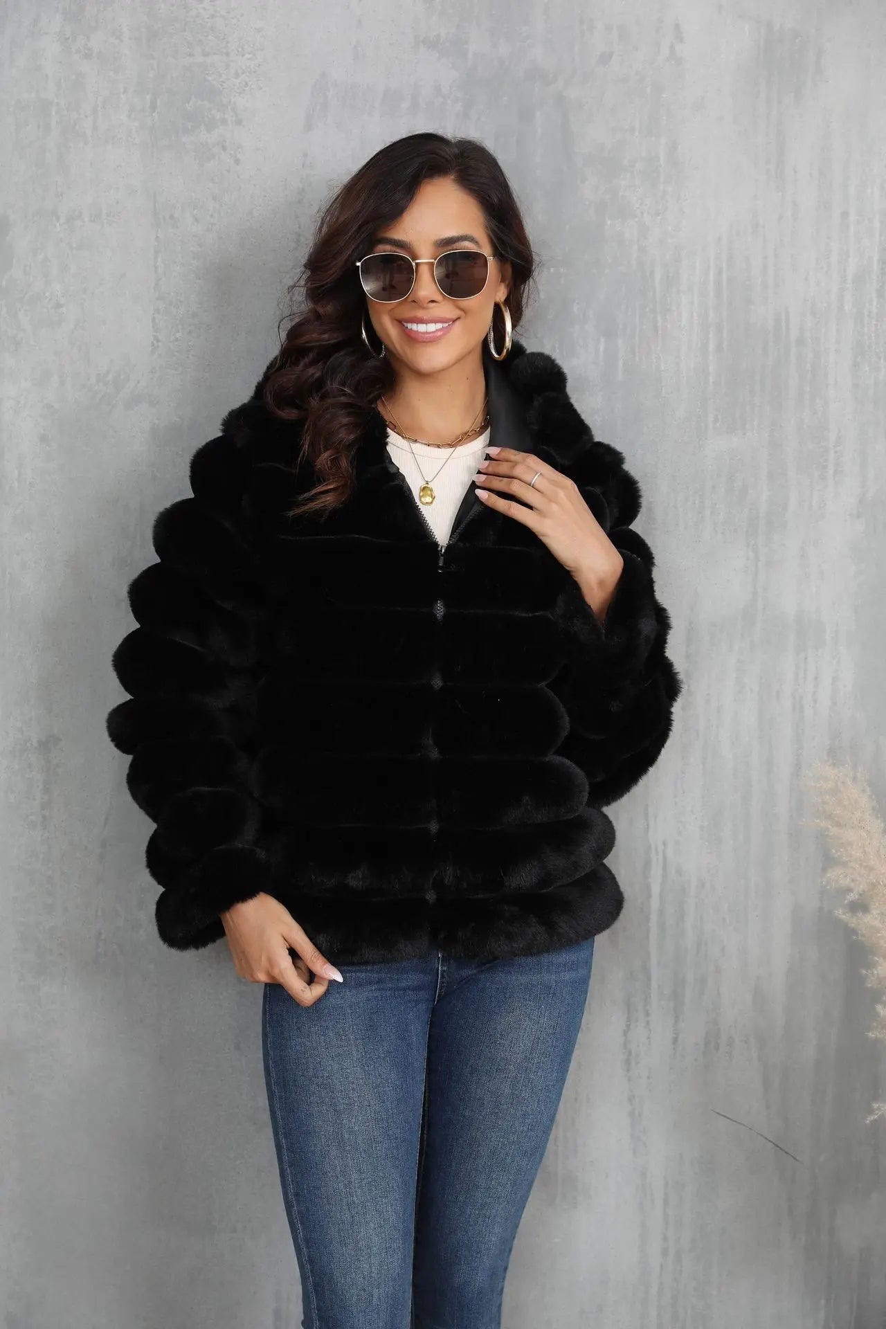 2026 Women’s Hooded Faux Fur Short Coat