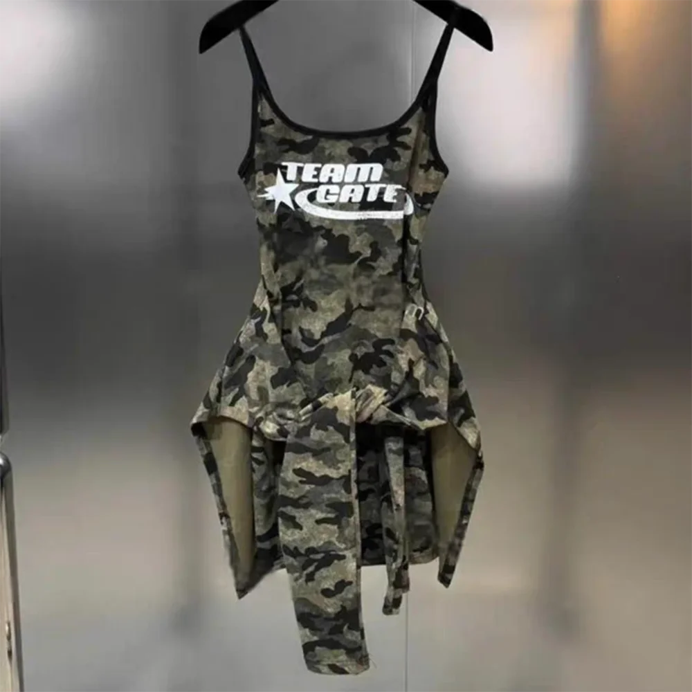 Vestido midi de dos piezas con detalle de tirantes