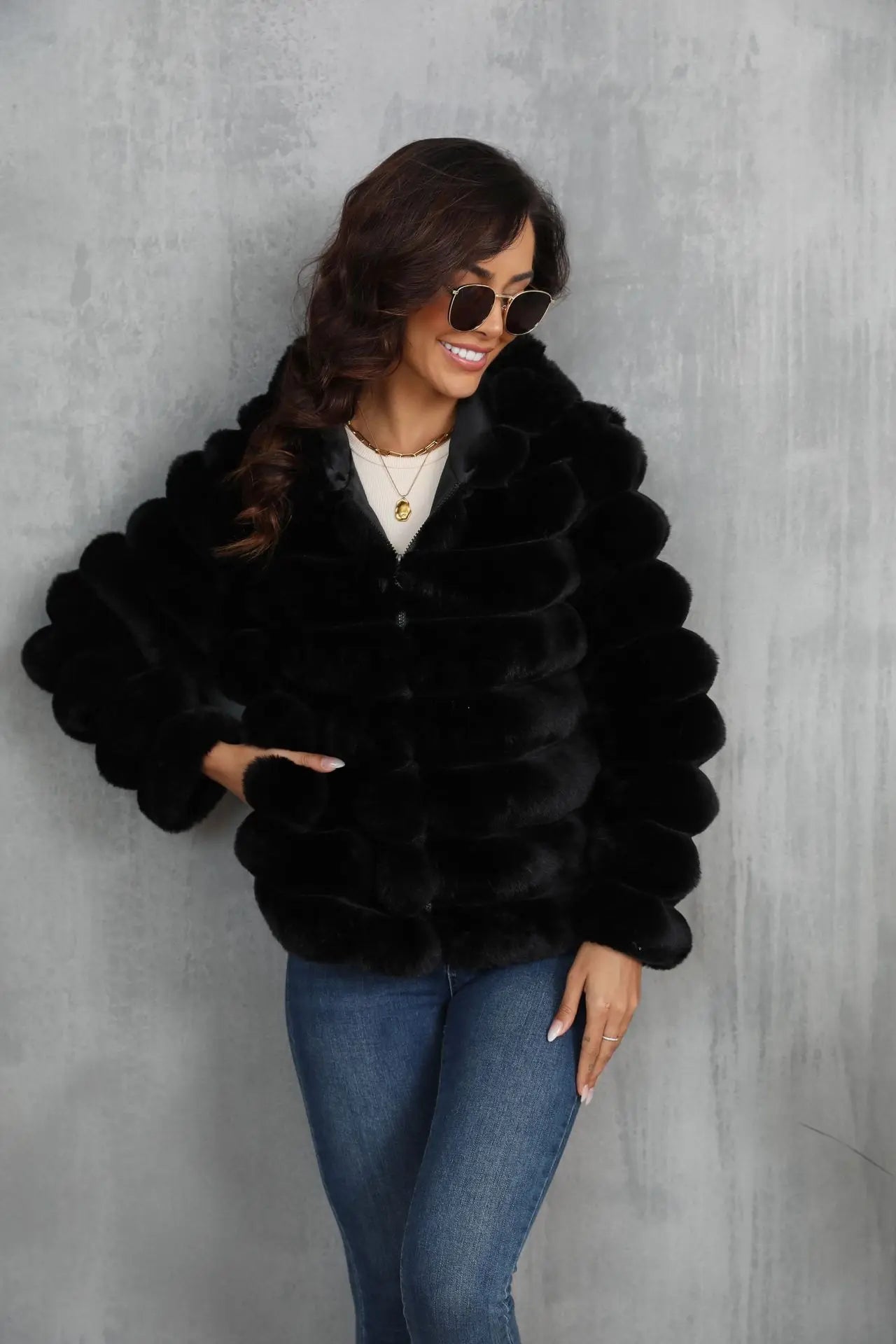 2026 Women’s Hooded Faux Fur Short Coat