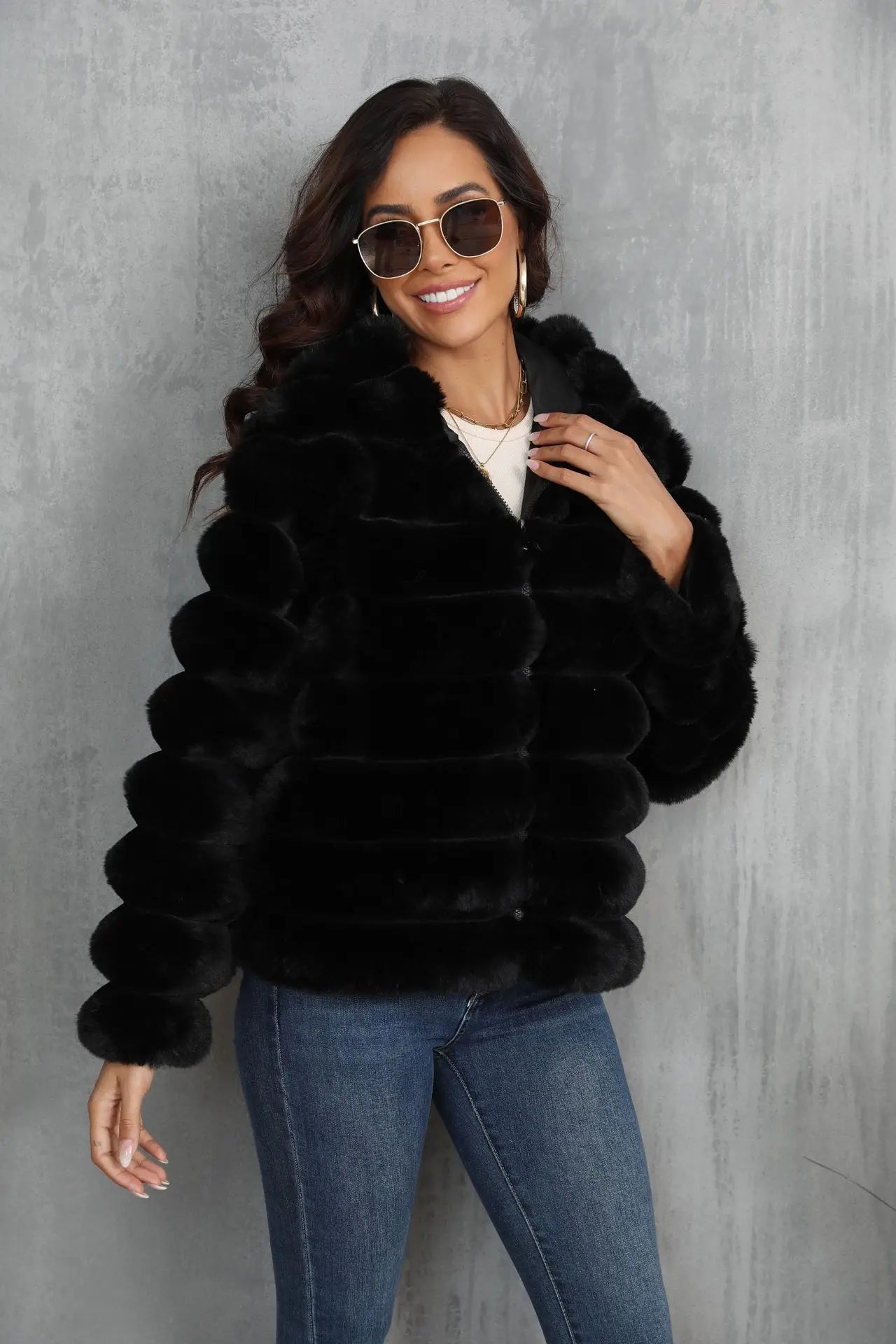 2026 Women’s Hooded Faux Fur Short Coat