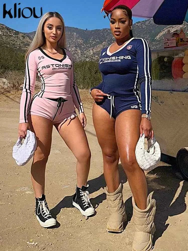 Printed Sporty 2-Piece Set (Women’s Long Sleeve Top & Fitted Shorts)