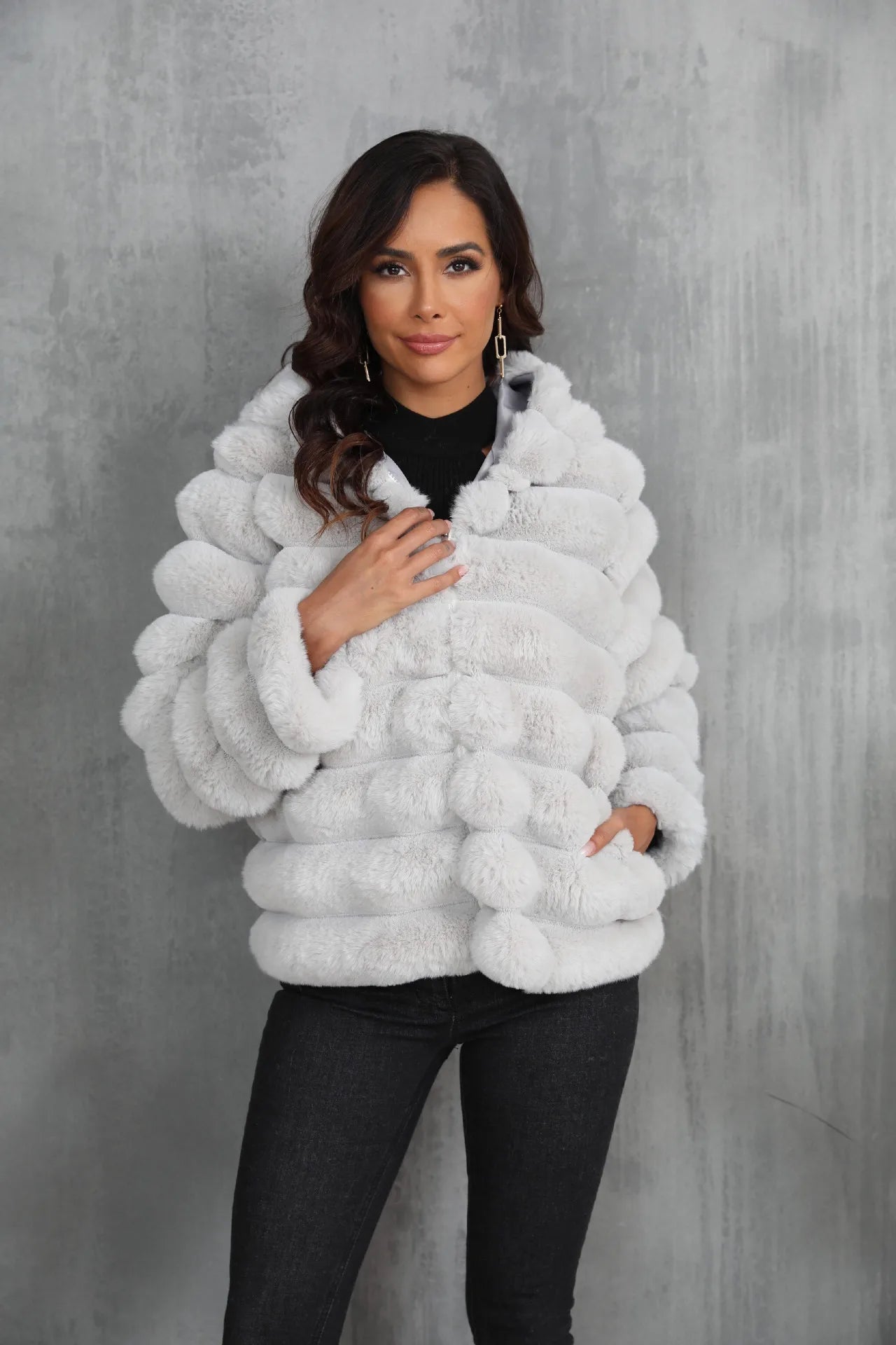 2026 Women’s Hooded Faux Fur Short Coat