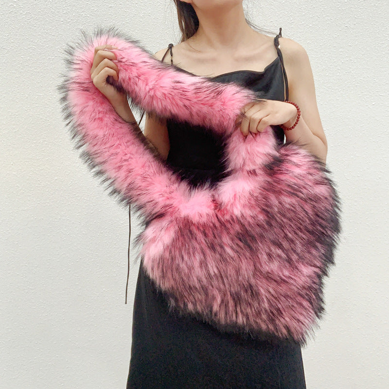Heart-Shape Plush Crossbody Bag – Winter Fleece Shoulder Bag