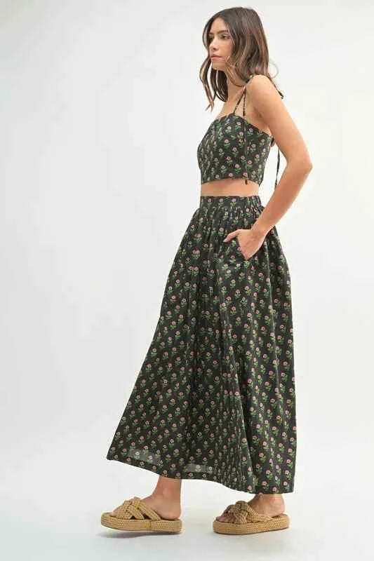 MABLE Floral Set - Stylish Crop Top and Skirt Ensemble