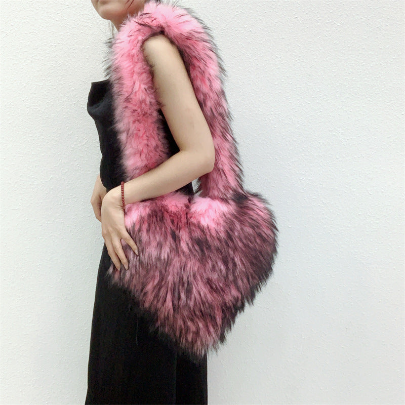 Heart-Shape Plush Crossbody Bag – Winter Fleece Shoulder Bag
