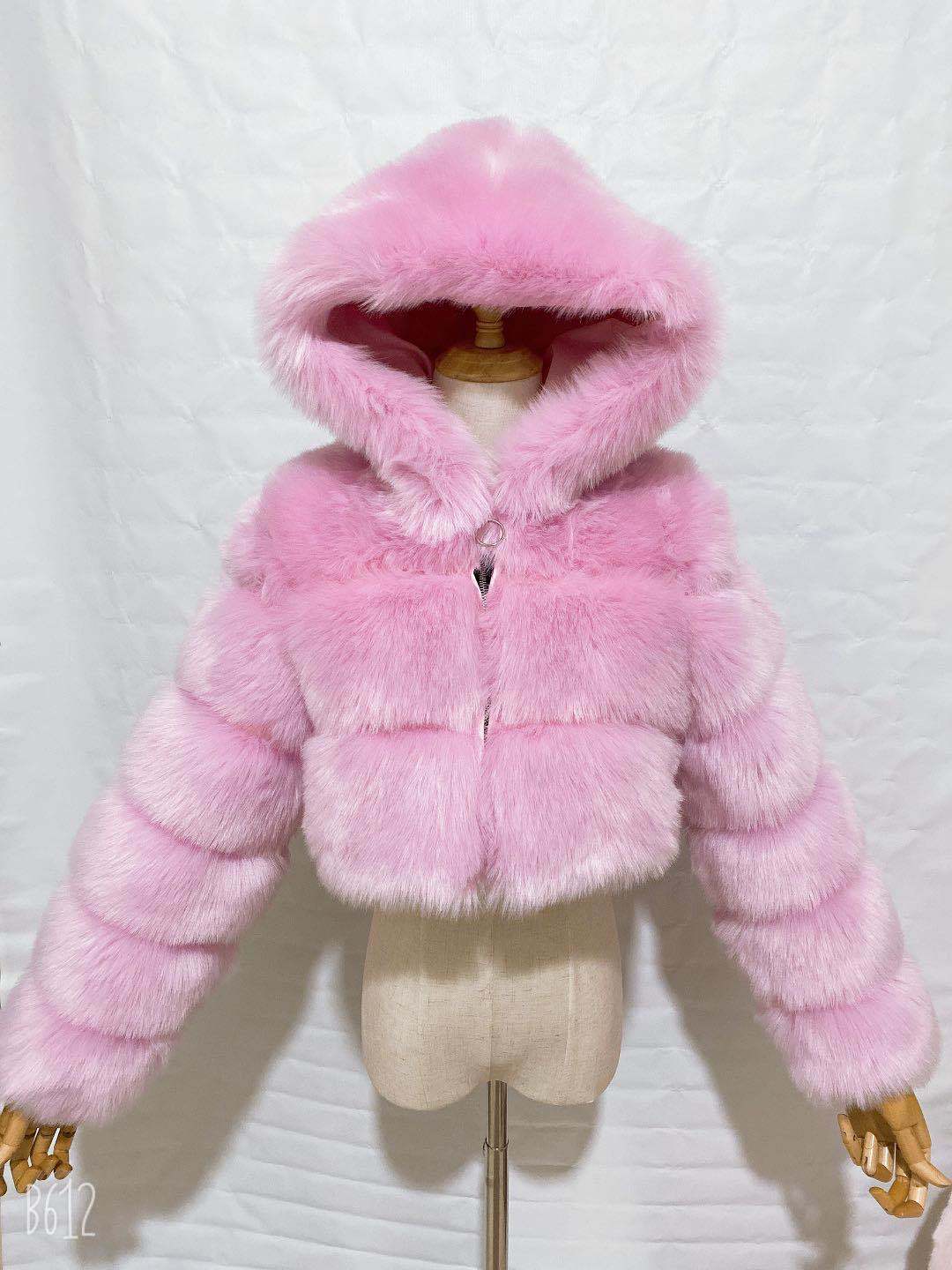 Women’s Elegant Hooded Faux Fur Coat – Short & Chic
