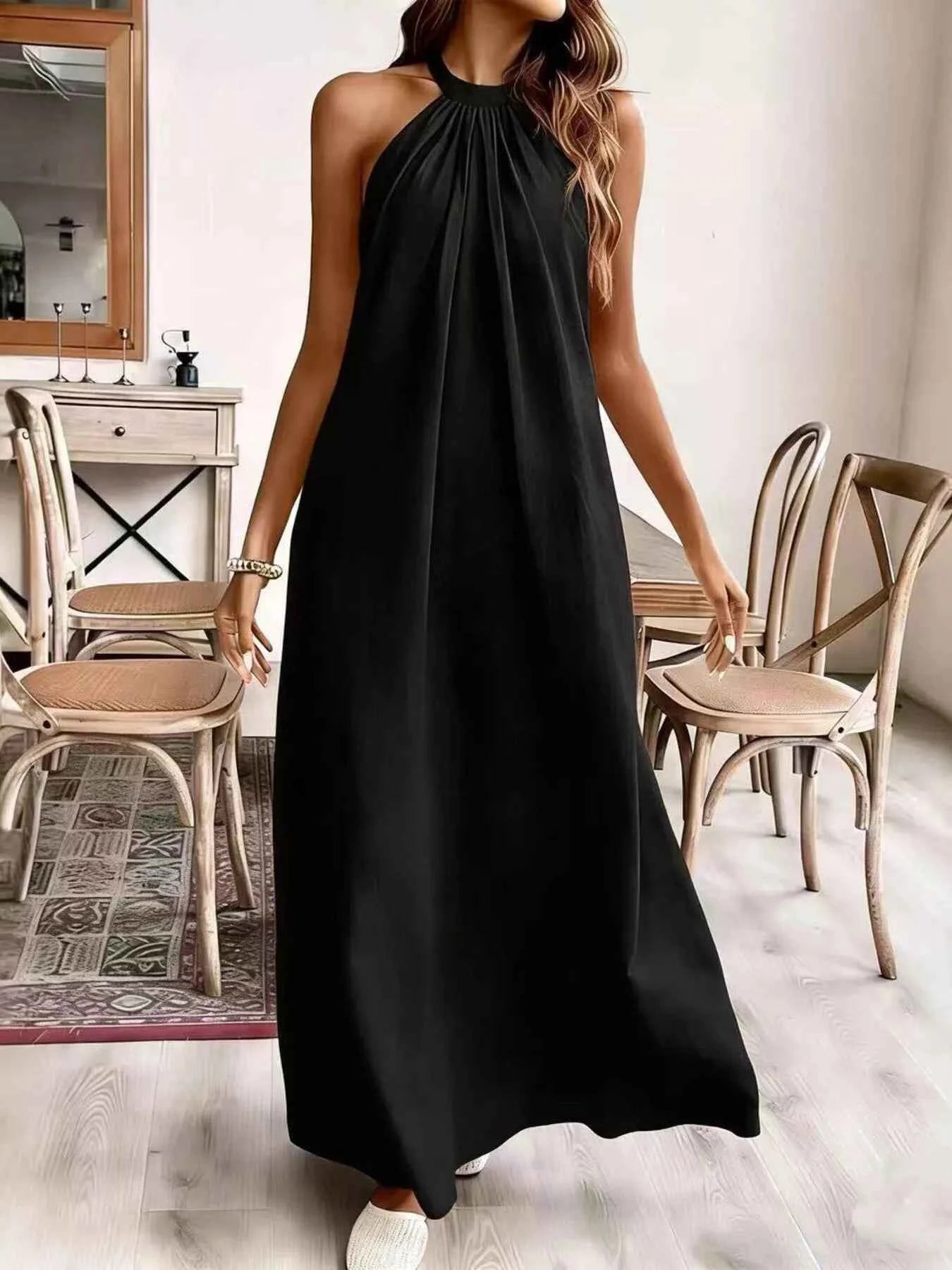 Halter Neck Maxi Dress