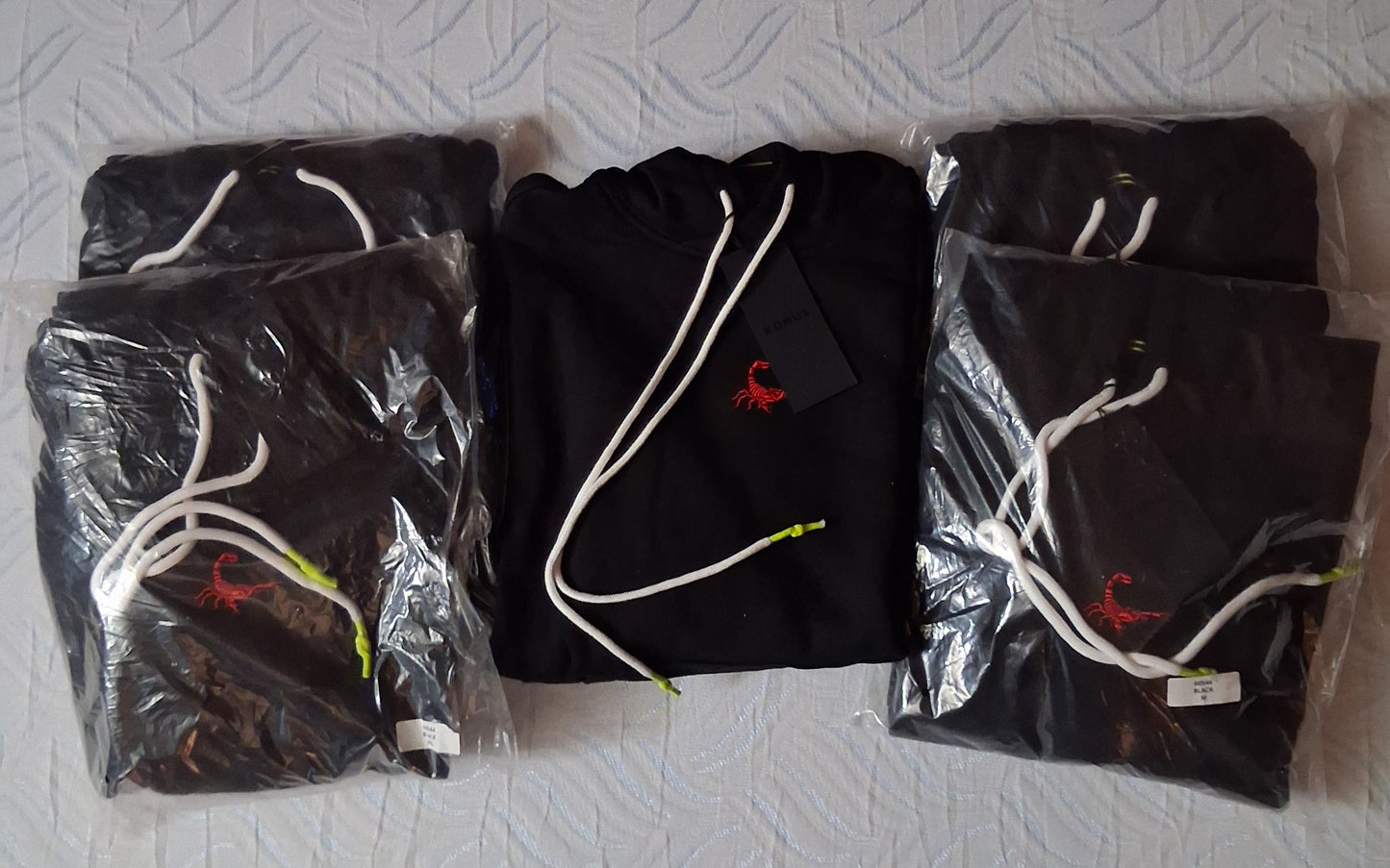 Men’s Reflective Tape Utility Cargo Hoodie – Black – Konus